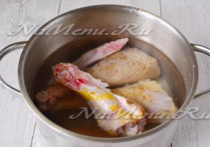 Бульон куриный с лапшой: рецепты приготовления Как приготовить куриную лапшу, пошаговый рецепт с фото